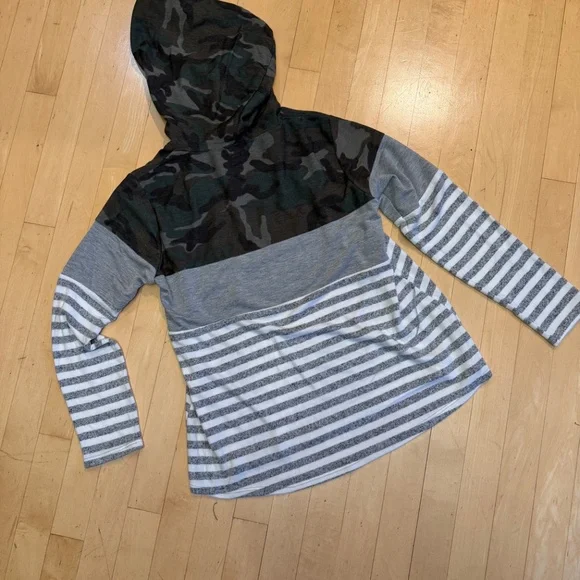 New Lovely Melody color block hoodie top, S - Picture 3 of 5